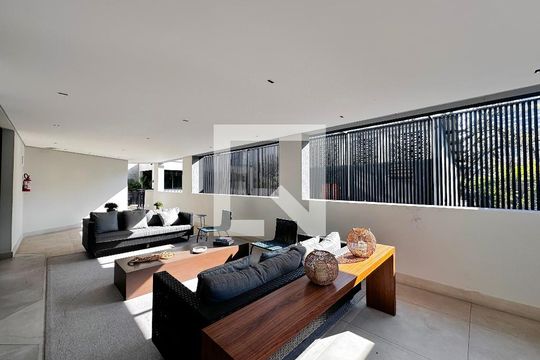Área Comum de kitnet/studio para alugar com 0 quarto, 33m² em Vila Cordeiro, São Paulo