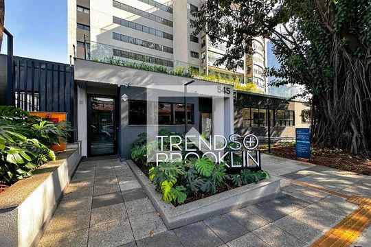 Fachada de kitnet/studio para alugar com 0 quarto, 33m² em Vila Cordeiro, São Paulo