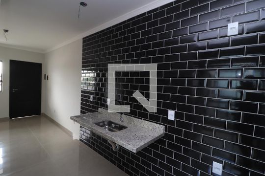 Cozinha de apartamento à venda com 2 quartos, 40m² em Vila Carrão, São Paulo