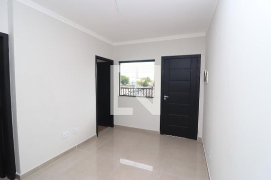 Sala de TV de apartamento à venda com 2 quartos, 40m² em Vila Carrão, São Paulo