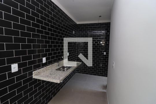 Cozinha de apartamento à venda com 2 quartos, 40m² em Vila Carrão, São Paulo