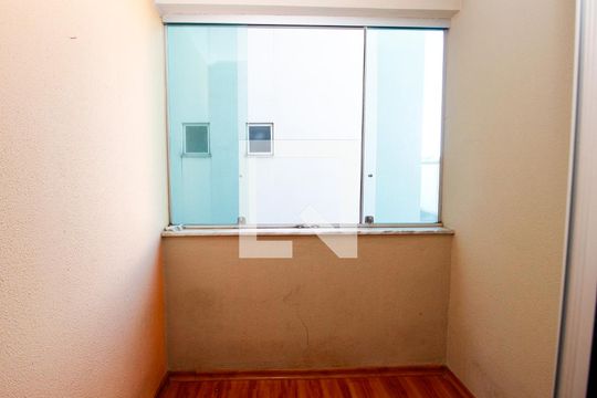 Quarto  de apartamento para alugar com 2 quartos, 55m² em Santa Ines, Belo Horizonte