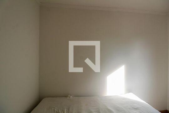 Quarto 1 de apartamento para alugar com 2 quartos, 56m² em Vila Bela, São Paulo