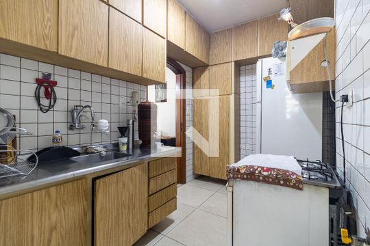 Cozinha de apartamento à venda com 3 quartos, 125m² em Aclimação, São Paulo