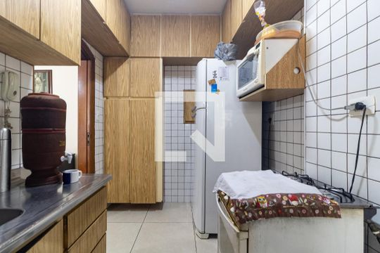 Cozinha de apartamento à venda com 3 quartos, 125m² em Aclimação, São Paulo