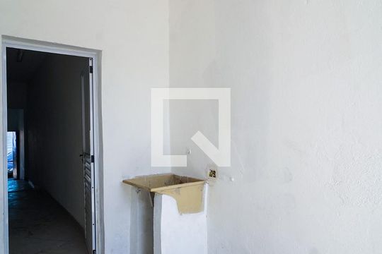 Área de Serviço de casa para alugar com 2 quartos, 160m² em Vila Santa Rita, Sorocaba