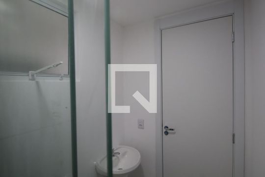 Banheiro Social de apartamento para alugar com 2 quartos, 44m² em Centro, Canoas