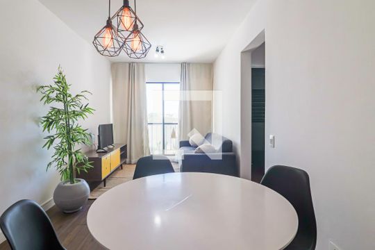 Sala de apartamento para alugar com 2 quartos, 60m² em Butantã, São Paulo