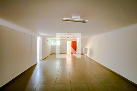 Garagem de casa para alugar com 3 quartos, 200m² em Alto da Mooca, São Paulo
