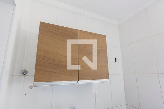 Cozinha de apartamento para alugar com 2 quartos, 50m² em Santa Mônica, Uberlândia