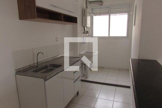 Cozinha de apartamento para alugar com 3 quartos, 74m² em Jardim Monte Kemel, São Paulo
