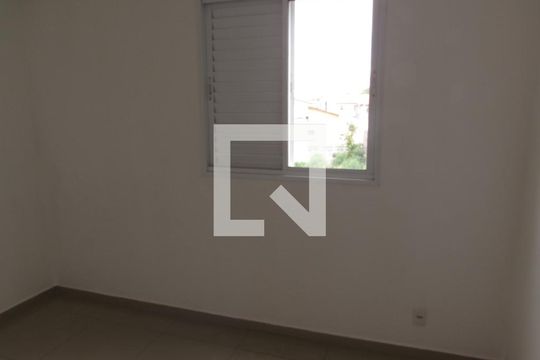 Quarto de apartamento para alugar com 3 quartos, 74m² em Jardim Monte Kemel, São Paulo