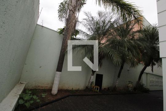 Área comum de apartamento para alugar com 1 quarto, 42m² em Tibery, Uberlândia