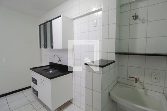 Cozinha de apartamento para alugar com 1 quarto, 42m² em Tibery, Uberlândia