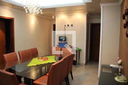 Copa de casa à venda com 5 quartos, 585m² em Bandeirantes, Contagem