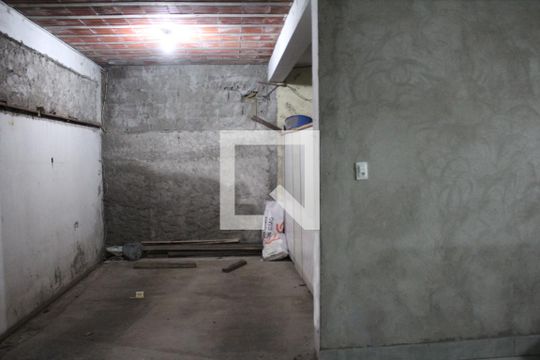 Garagem de casa à venda com 5 quartos, 585m² em Bandeirantes, Contagem