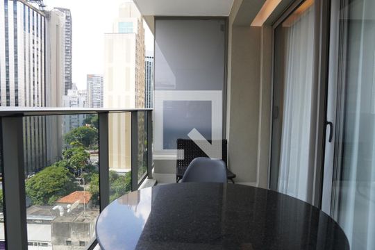 Varanda de kitnet/studio à venda com 1 quarto, 36m² em Pinheiros, São Paulo