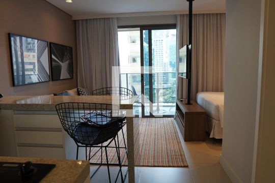 Cozinha de kitnet/studio à venda com 1 quarto, 36m² em Pinheiros, São Paulo