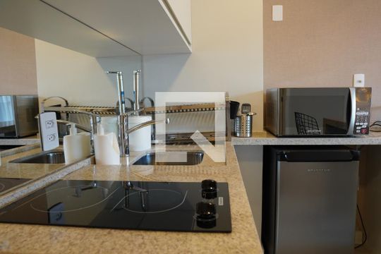 Cozinha de kitnet/studio à venda com 1 quarto, 36m² em Pinheiros, São Paulo