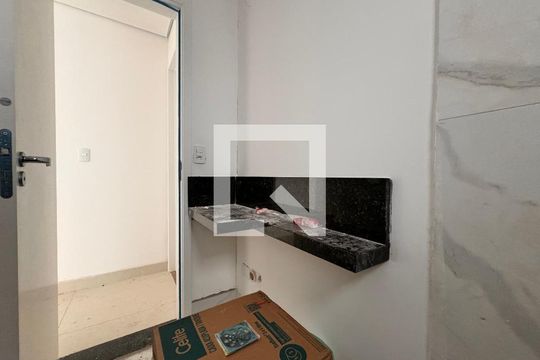Banheiro de apartamento à venda com 2 quartos, 100m² em Parque Capuava, Santo André
