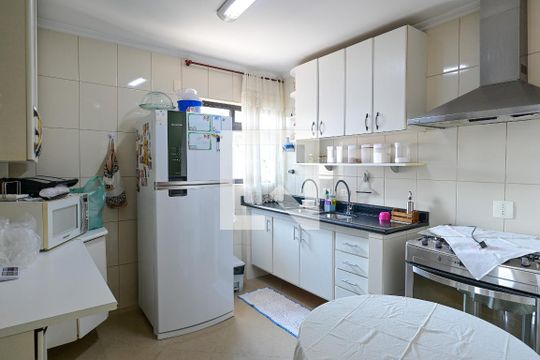 Cozinha de casa à venda com 3 quartos, 198m² em Vila Brasilina, São Paulo