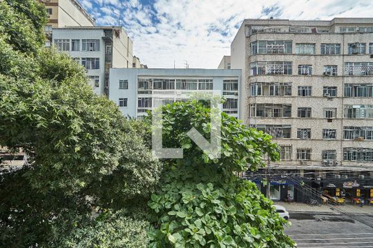 Sala Vista de apartamento para alugar com 2 quartos, 75m² em Maracanã, Rio de Janeiro