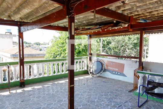 Área comum de casa à venda com 3 quartos, 142m² em Santo Antônio, Osasco