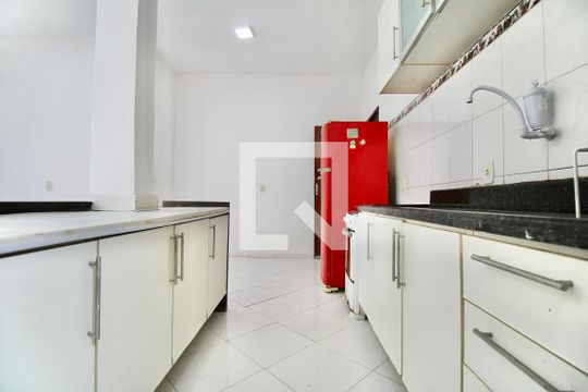 Cozinha e Área de Serviço de kitnet/studio para alugar com 1 quarto, 50m² em Pituaçu, Salvador