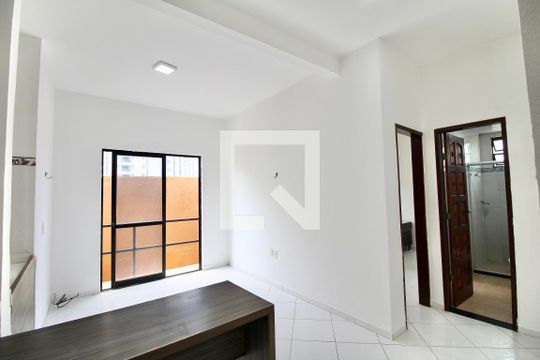 Sala de kitnet/studio para alugar com 1 quarto, 50m² em Pituaçu, Salvador