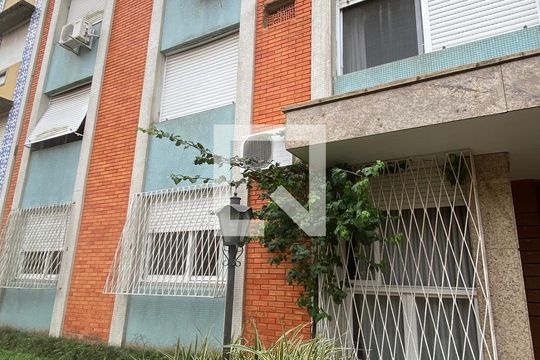 Fachada do Prédio de apartamento à venda com 2 quartos, 83m² em Menino Deus, Porto Alegre