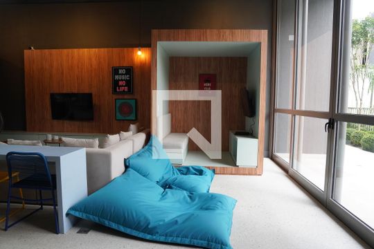 Área comum de kitnet/studio à venda com 1 quarto, 27m² em Pinheiros, São Paulo