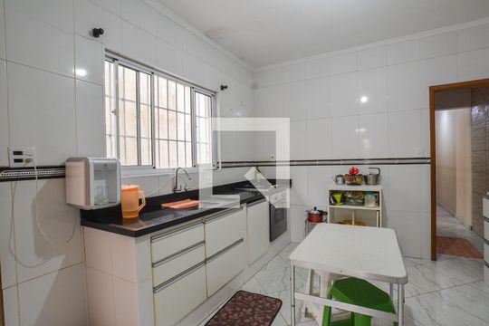 Cozinha de casa à venda com 2 quartos, 125m² em Parque João Ramalho, Santo André