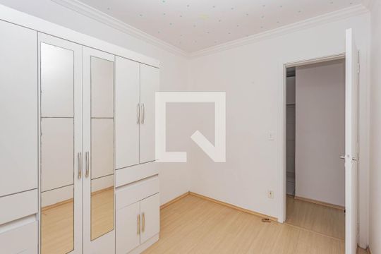 Quarto 2 de apartamento para alugar com 2 quartos, 48m² em São João Clímaco, São Paulo