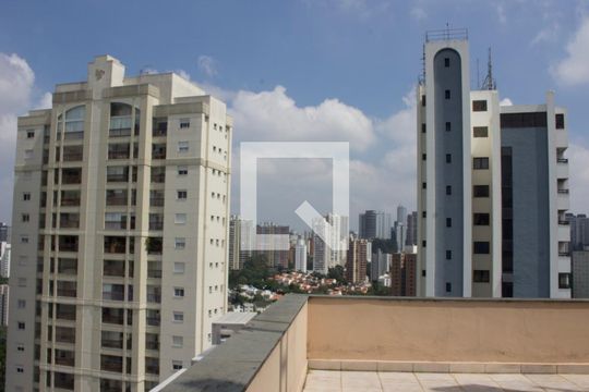 Varanda de kitnet/studio para alugar com 1 quarto, 40m² em Paraíso do Morumbi, São Paulo