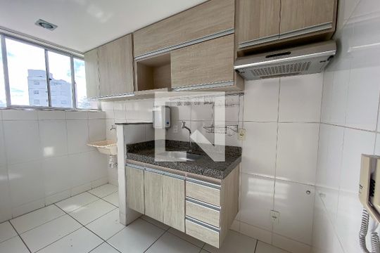 Cozinha e Área de Serviço de apartamento para alugar com 3 quartos, 68m² em Salgado Filho, Belo Horizonte