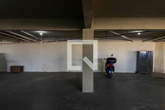 Garagem de apartamento para alugar com 3 quartos, 68m² em Salgado Filho, Belo Horizonte
