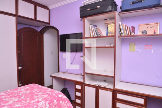 Quarto de casa à venda com 3 quartos, 176m² em Vila Pires, Santo André