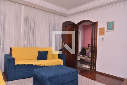 Sala de casa à venda com 3 quartos, 176m² em Vila Pires, Santo André
