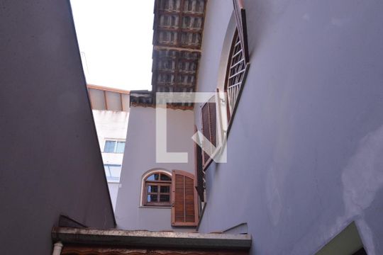 Área comum de casa à venda com 3 quartos, 176m² em Vila Pires, Santo André