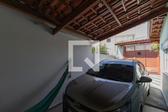 Garagem de casa à venda com 2 quartos, 155m² em Tremembé, São Paulo