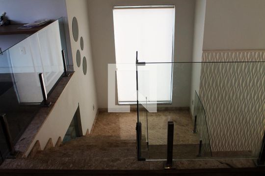 Escada de casa à venda com 4 quartos, 256m² em Scharlau, São Leopoldo