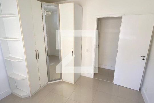 Quarto 1 de apartamento à venda com 3 quartos, 150m² em Higienópolis, Rio de Janeiro