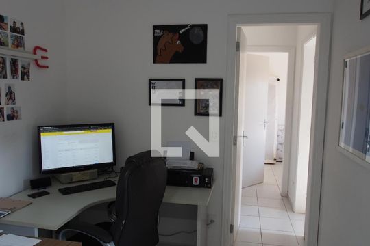 Sala de apartamento para alugar com 2 quartos, 66m² em Medeiros, Jundiaí
