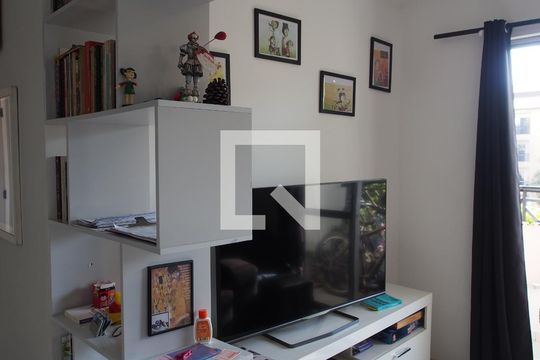 Sala de apartamento para alugar com 2 quartos, 66m² em Medeiros, Jundiaí