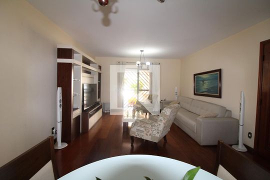 Sala de casa à venda com 3 quartos, 198m² em Chora Menino, São Paulo