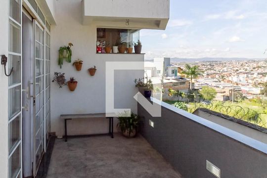 Varanda da sala  de casa à venda com 2 quartos, 274m² em Arvoredo Ii, Contagem