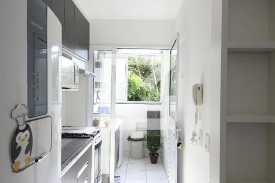 Cozinha de apartamento à venda com 2 quartos, 45m² em Parque Fongaro, São Paulo
