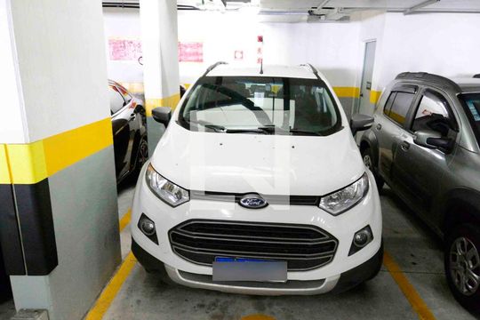 Garagem de apartamento à venda com 2 quartos, 45m² em Parque Fongaro, São Paulo