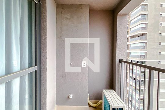 Varanda de kitnet/studio para alugar com 1 quarto, 25m² em Vila Mariana, São Paulo