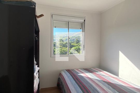 Quarto 3 de apartamento para alugar com 3 quartos, 67m² em Morro Santana, Porto Alegre